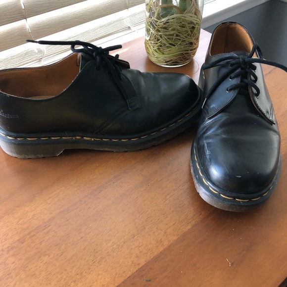 Dr. Martens Black Oxfords Men’s Size: 7. main image 6